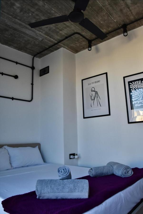 Chic Penthouse Industrial-Style Apartment มอสตา ภายนอก รูปภาพ